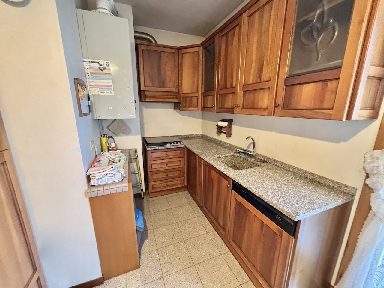 Trilocale arredato in affitto a Parma