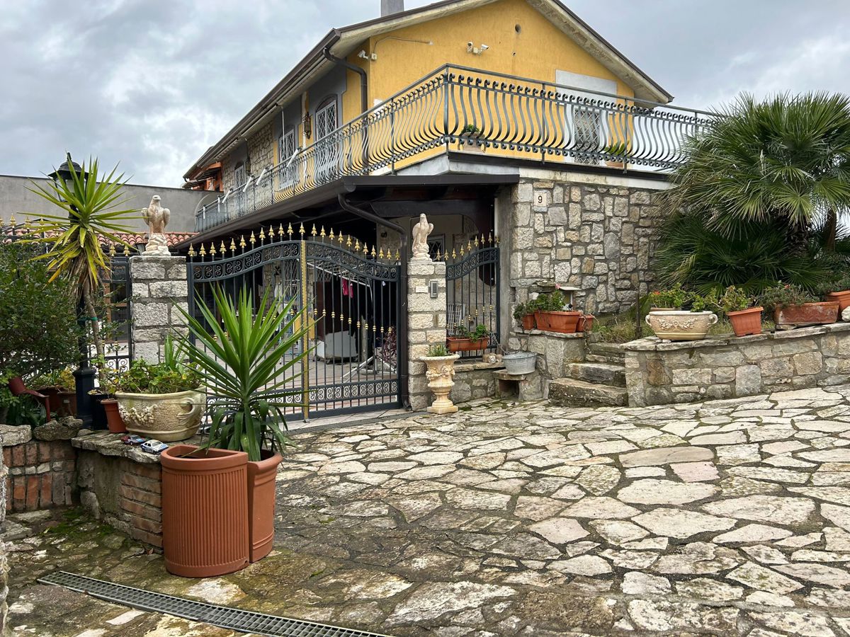 Casa indipendente con giardino a Pietrelcina