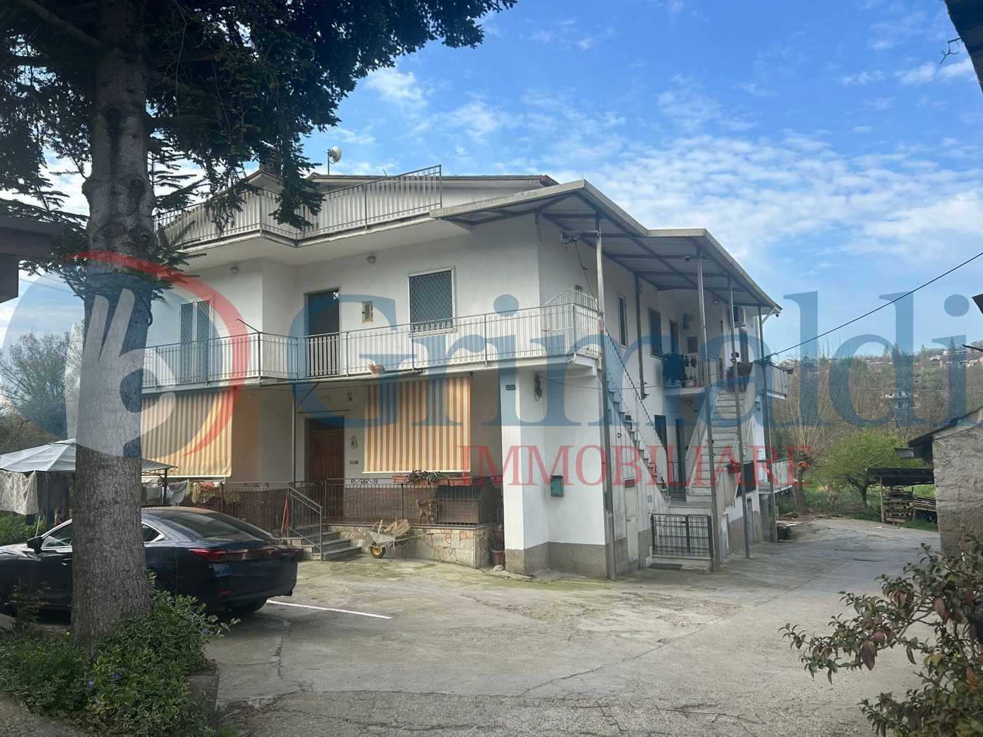 Trilocale con giardino a Benevento
