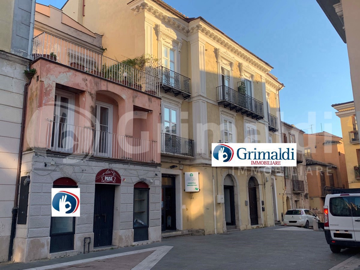 Negozio in affitto a Benevento