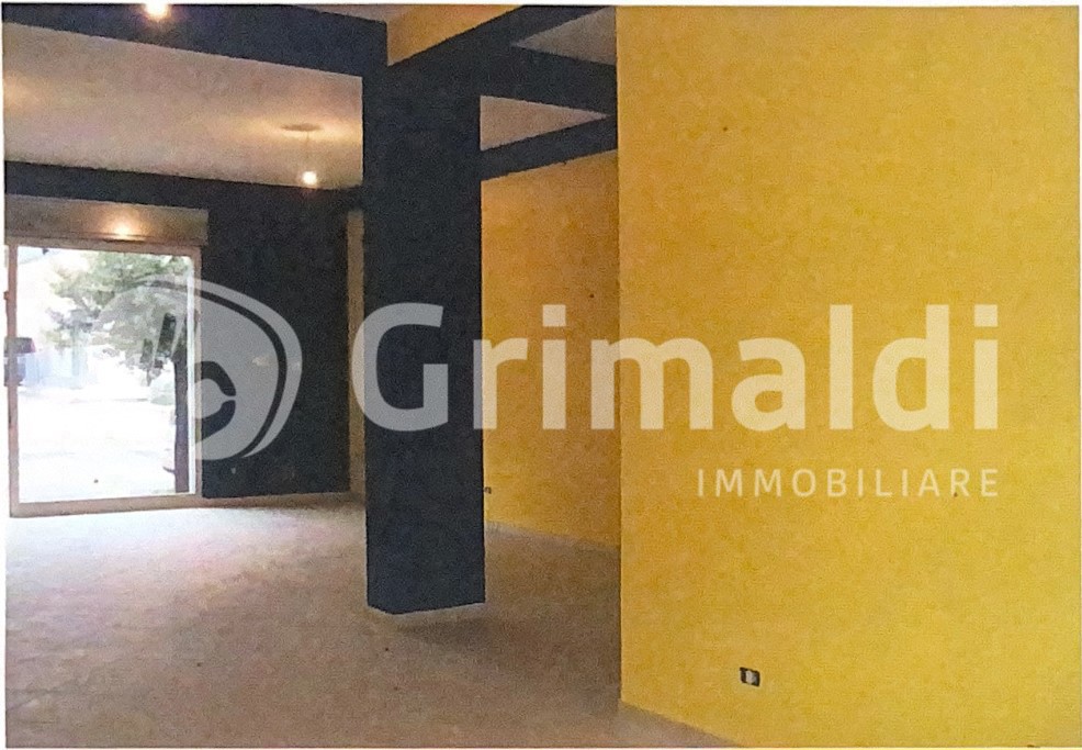 Negozio in affitto a Telese Terme