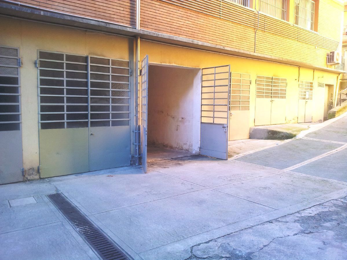 Box/Garage 12mq in affitto a Casalecchio di Reno