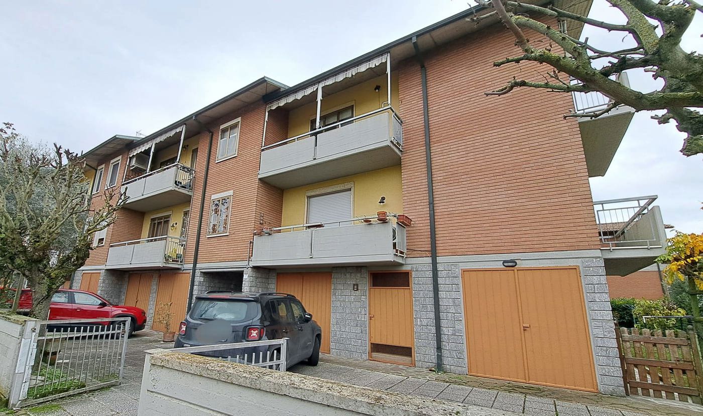 Quadrilocale arredato in affitto a Modena