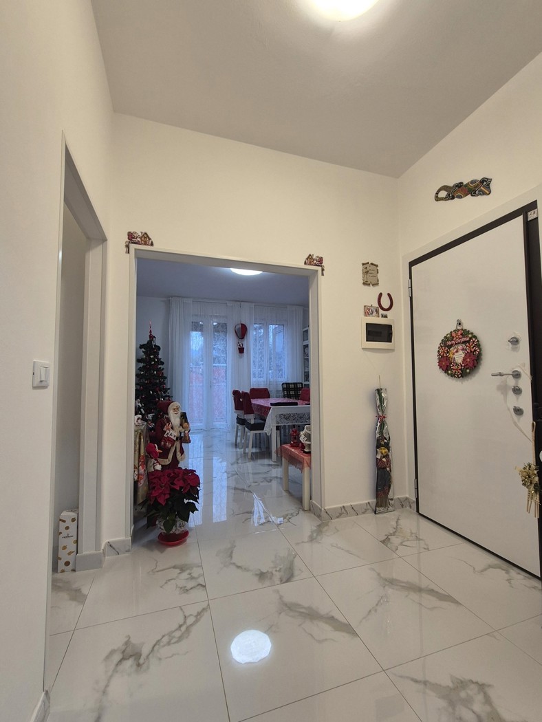 Quadrilocale con box a Casalecchio di Reno