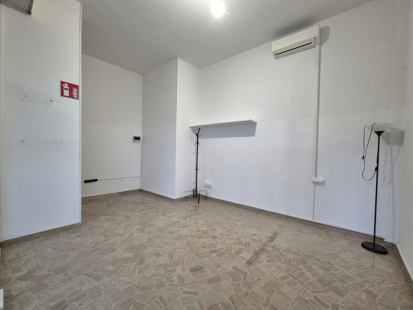 Negozio in affitto a Casalecchio di Reno