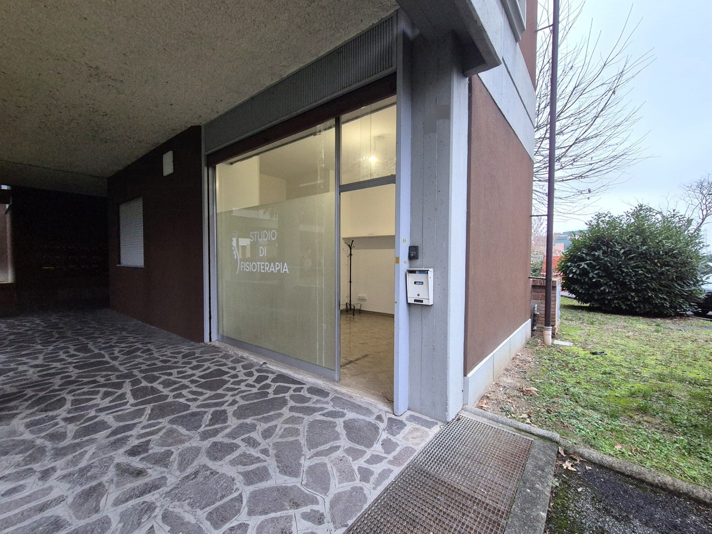 Negozio in vendita a Casalecchio di Reno