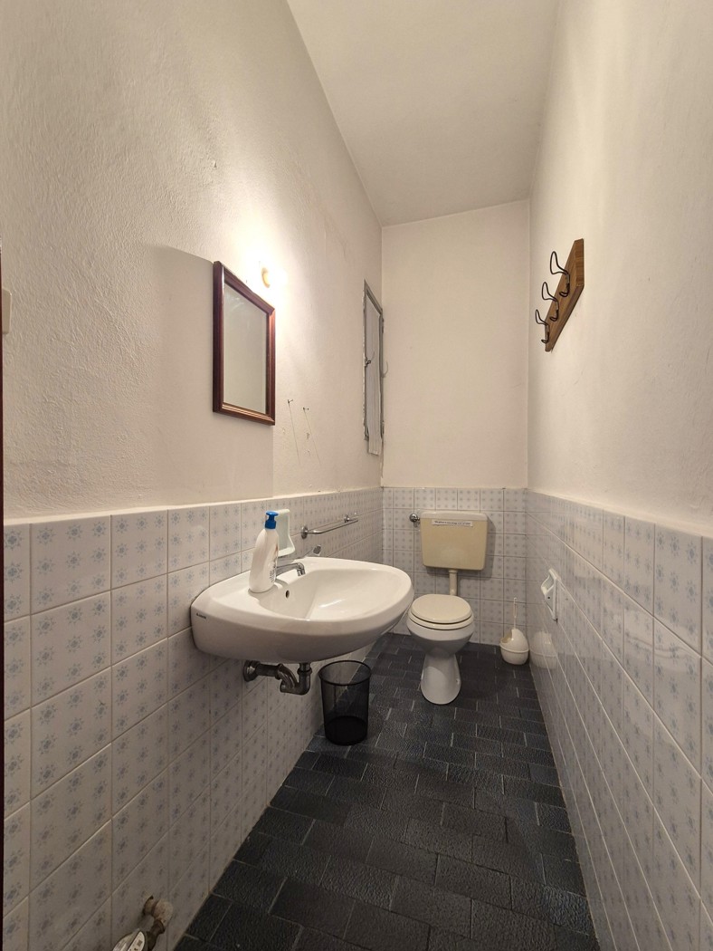 Negozio in vendita a Casalecchio di Reno