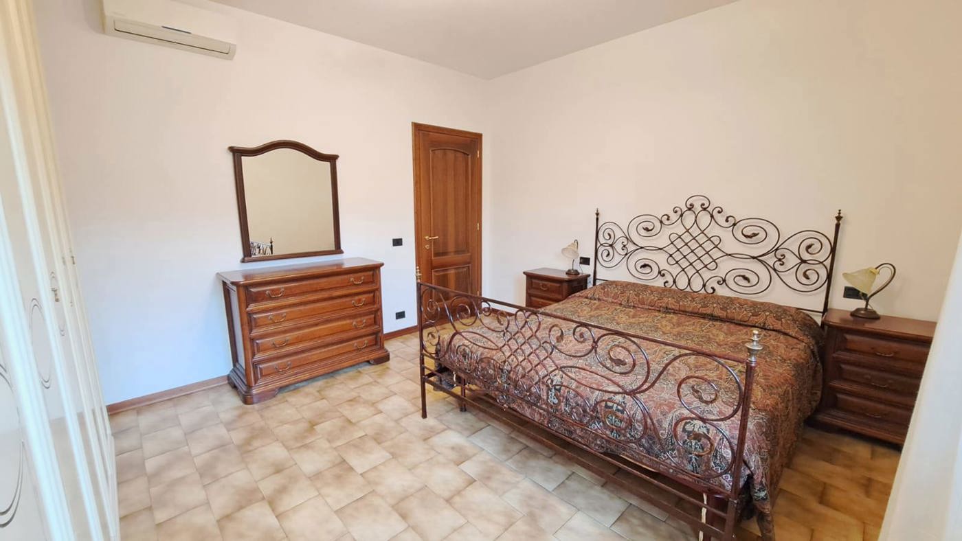 Quadrilocale arredato in affitto a Modena