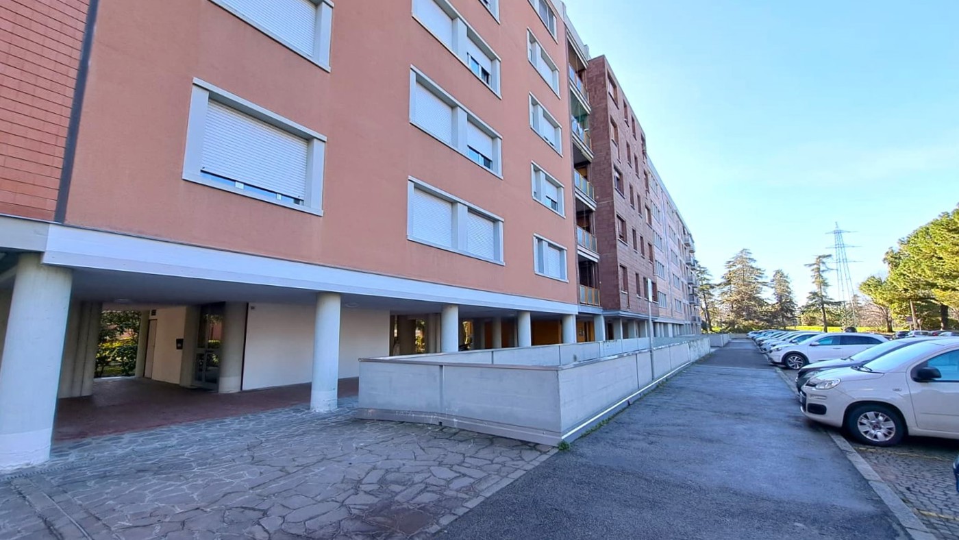 Quadrilocale da ristrutturare a Bologna