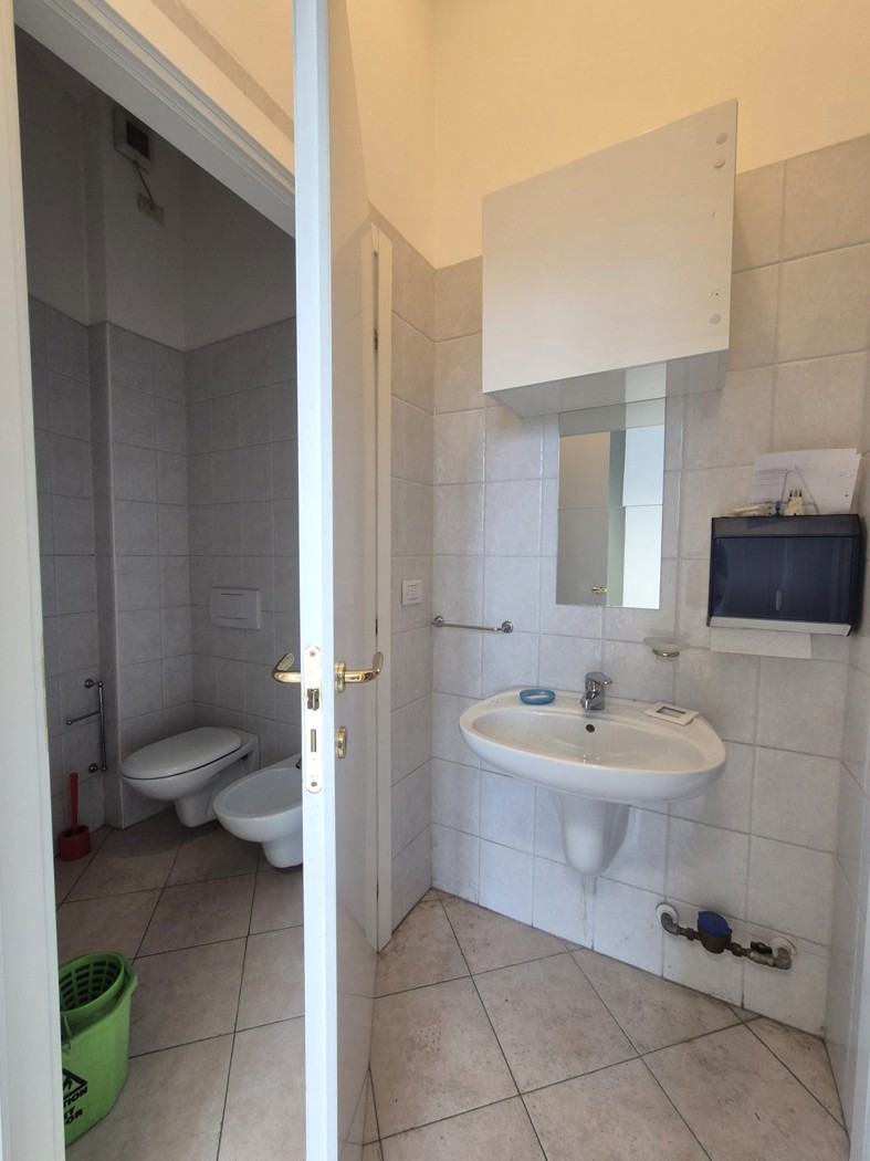 Ufficio ristrutturato a Casalecchio di Reno