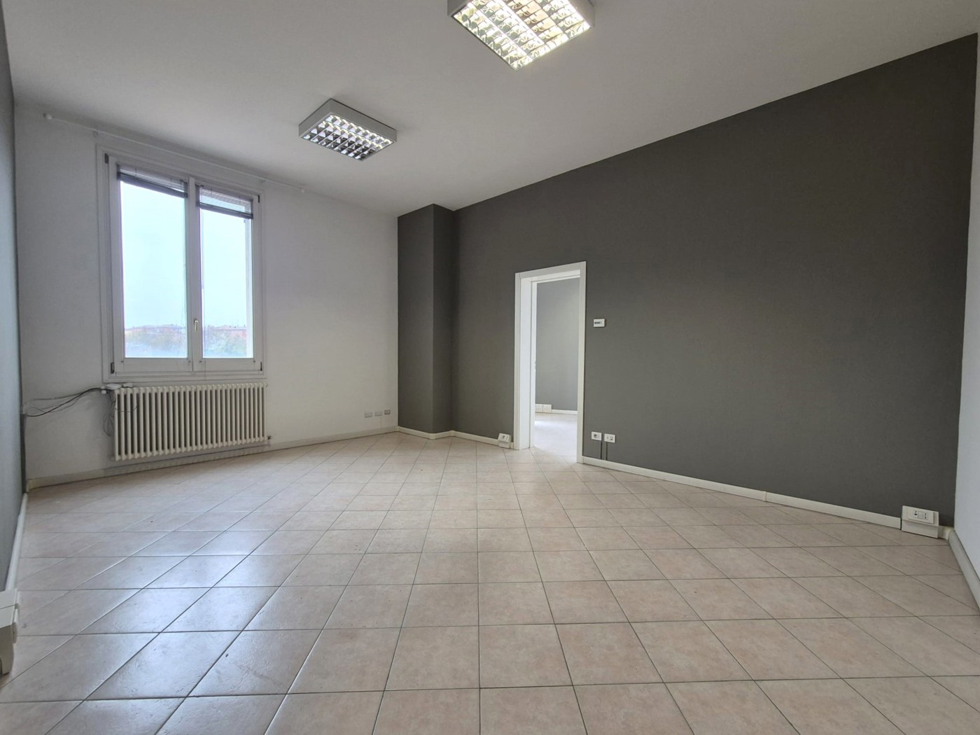 Ufficio ristrutturato a Casalecchio di Reno