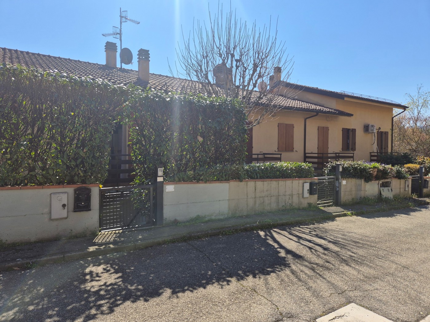 Villa con giardino a Monte San Pietro