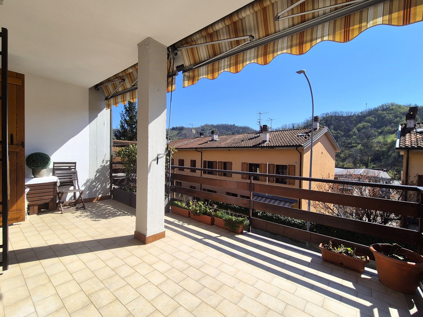 Villa con giardino a Monte San Pietro