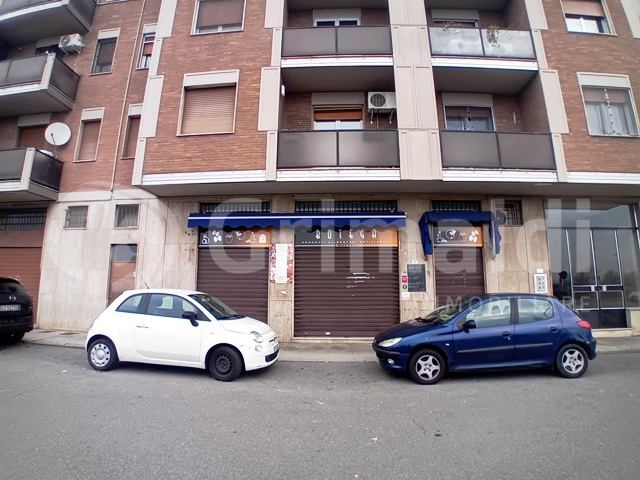 Negozio in affitto a Mediglia