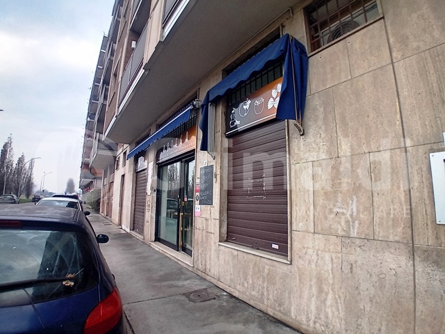 Negozio in affitto a Mediglia