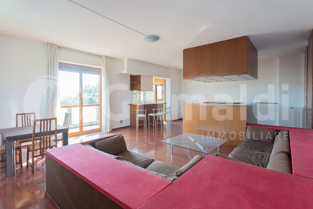 Appartamento arredato in affitto a Monza