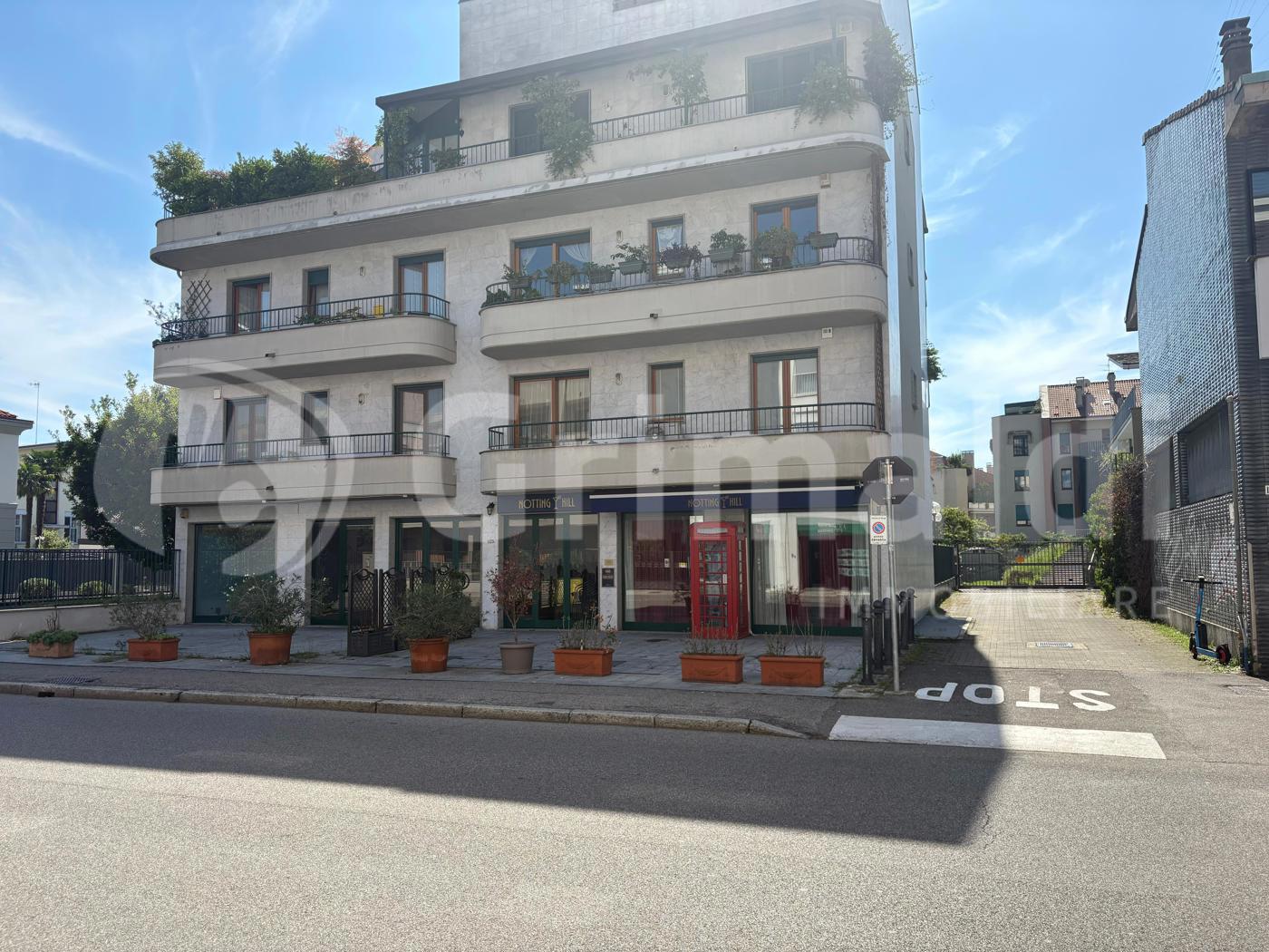 Negozio in affitto a Monza