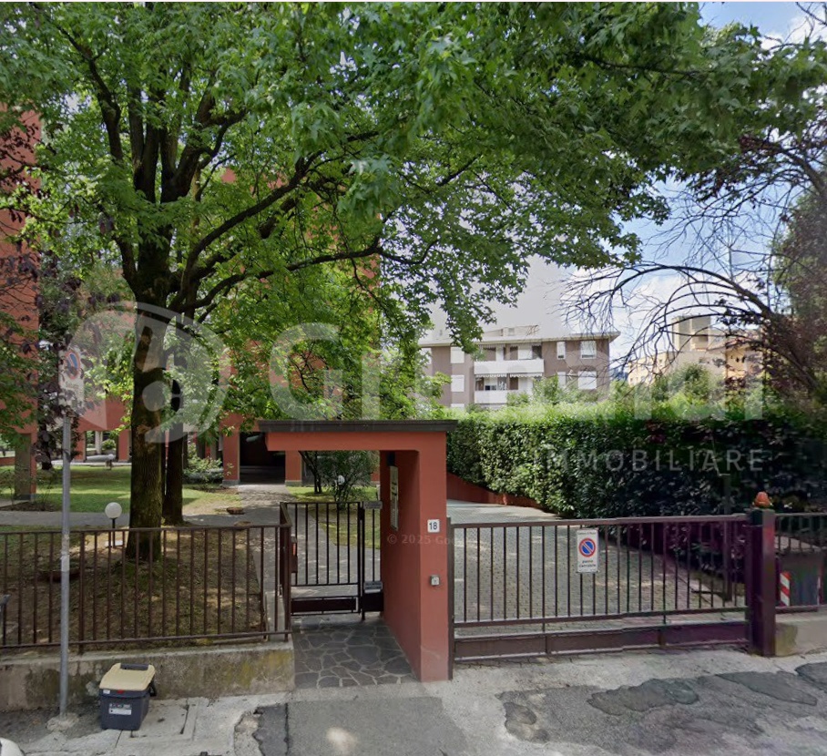 Box/Garage 15mq in vendita a Monza