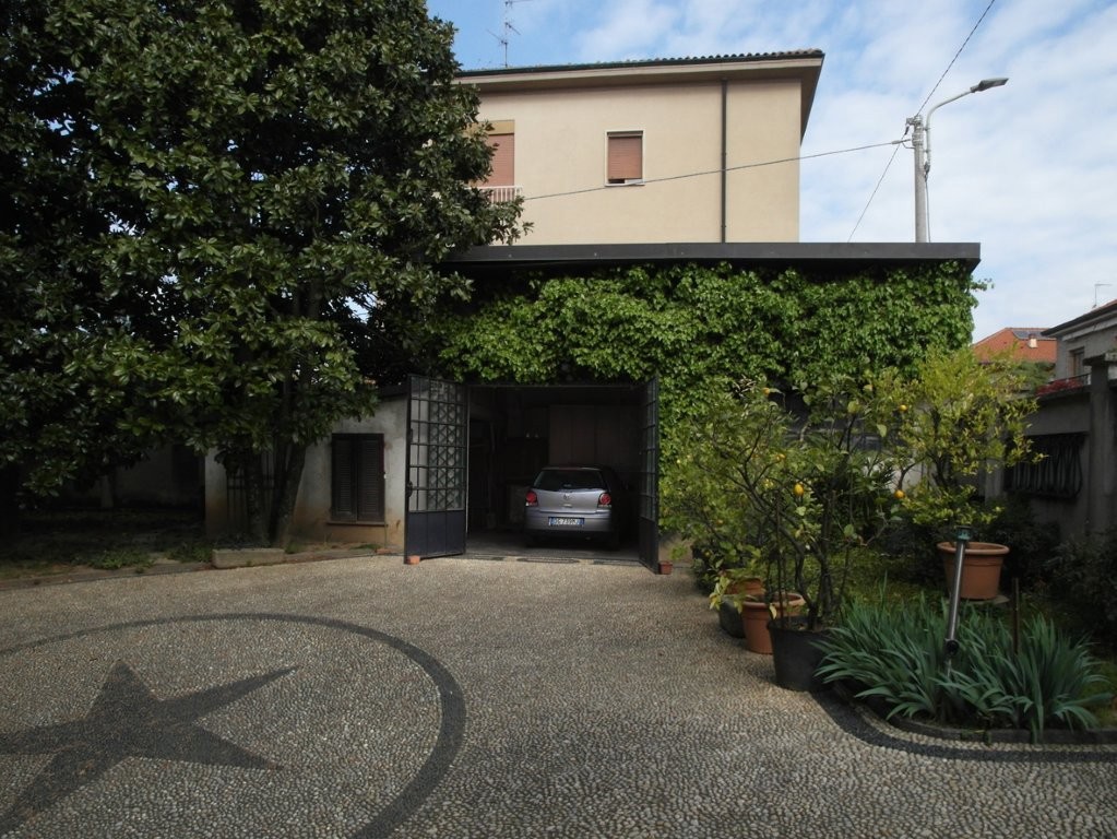 Appartamento con giardino a Carate Brianza