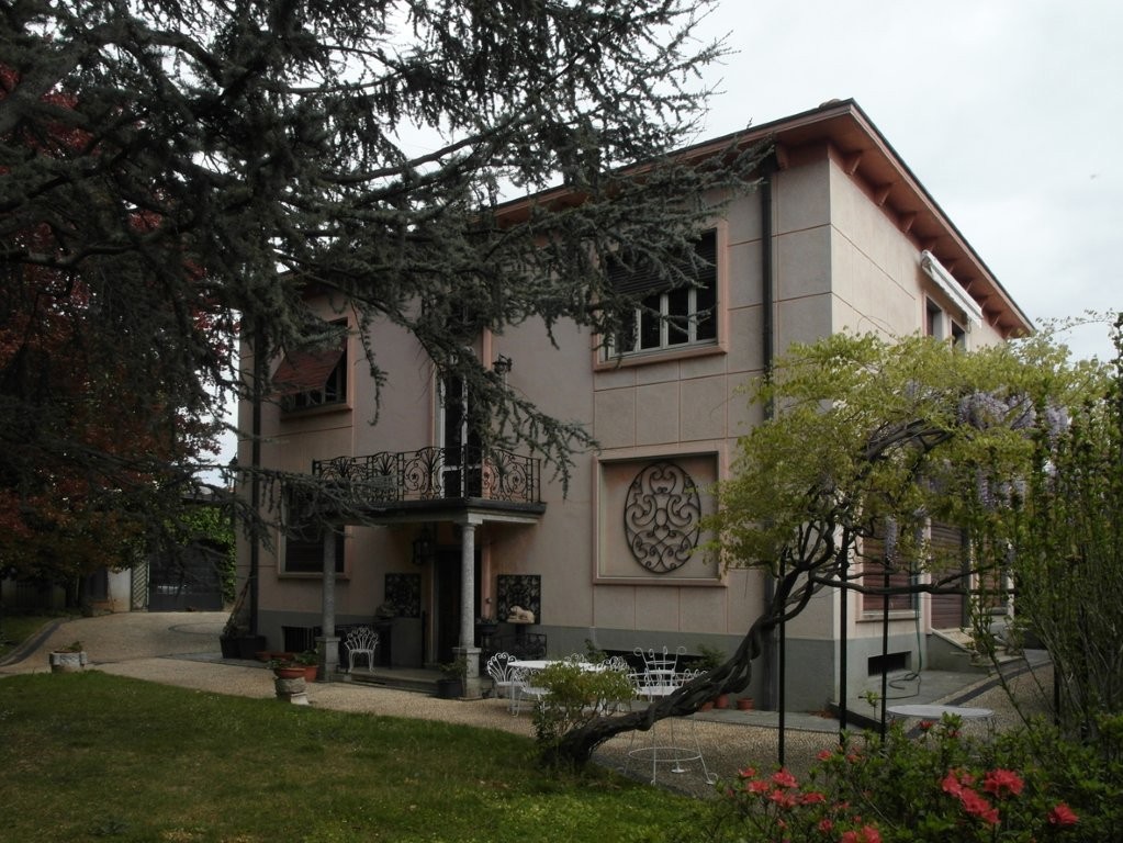 Appartamento con giardino a Carate Brianza