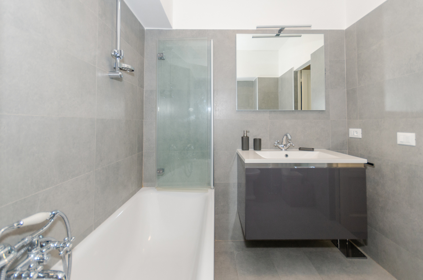 Bilocale arredato in affitto a Milano