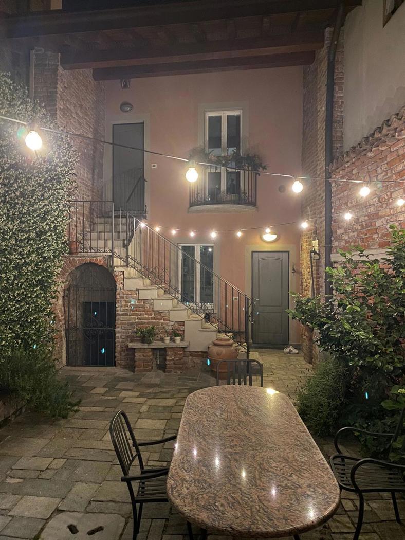 Casa indipendente in vendita a Pavia