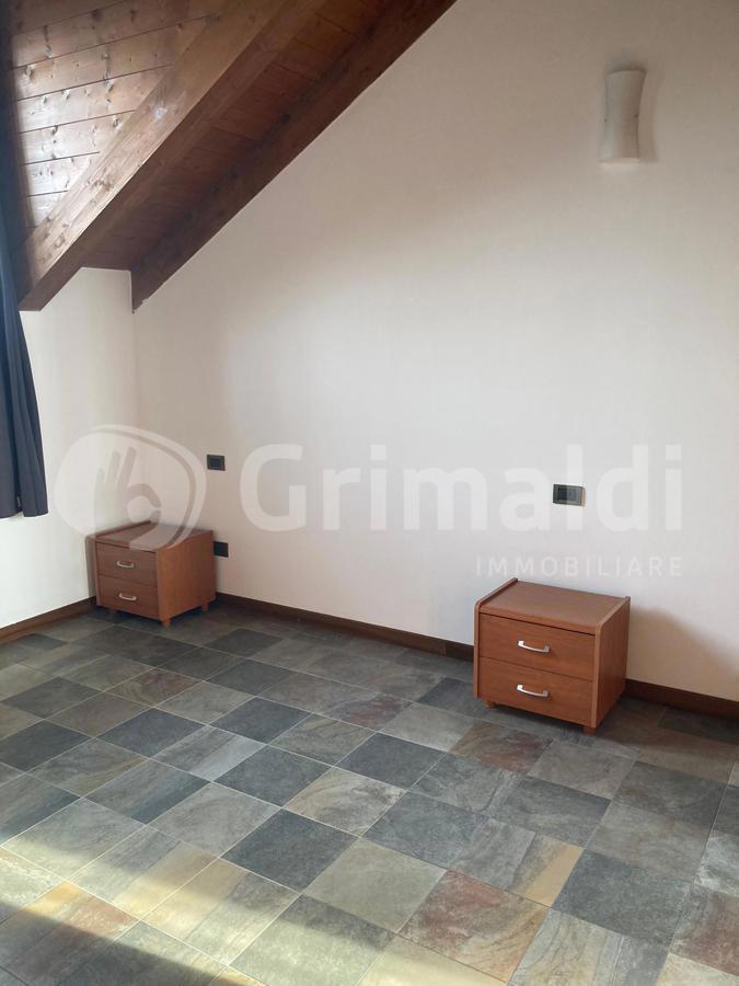 Trilocale in affitto a Monza