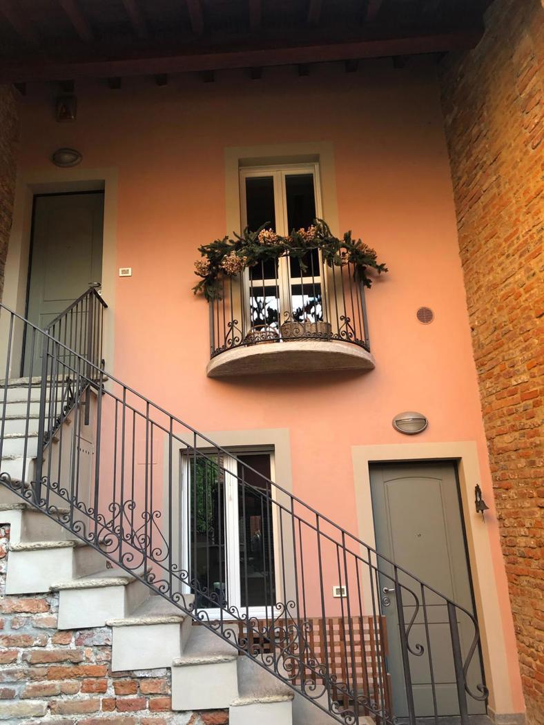Casa indipendente in vendita a Pavia