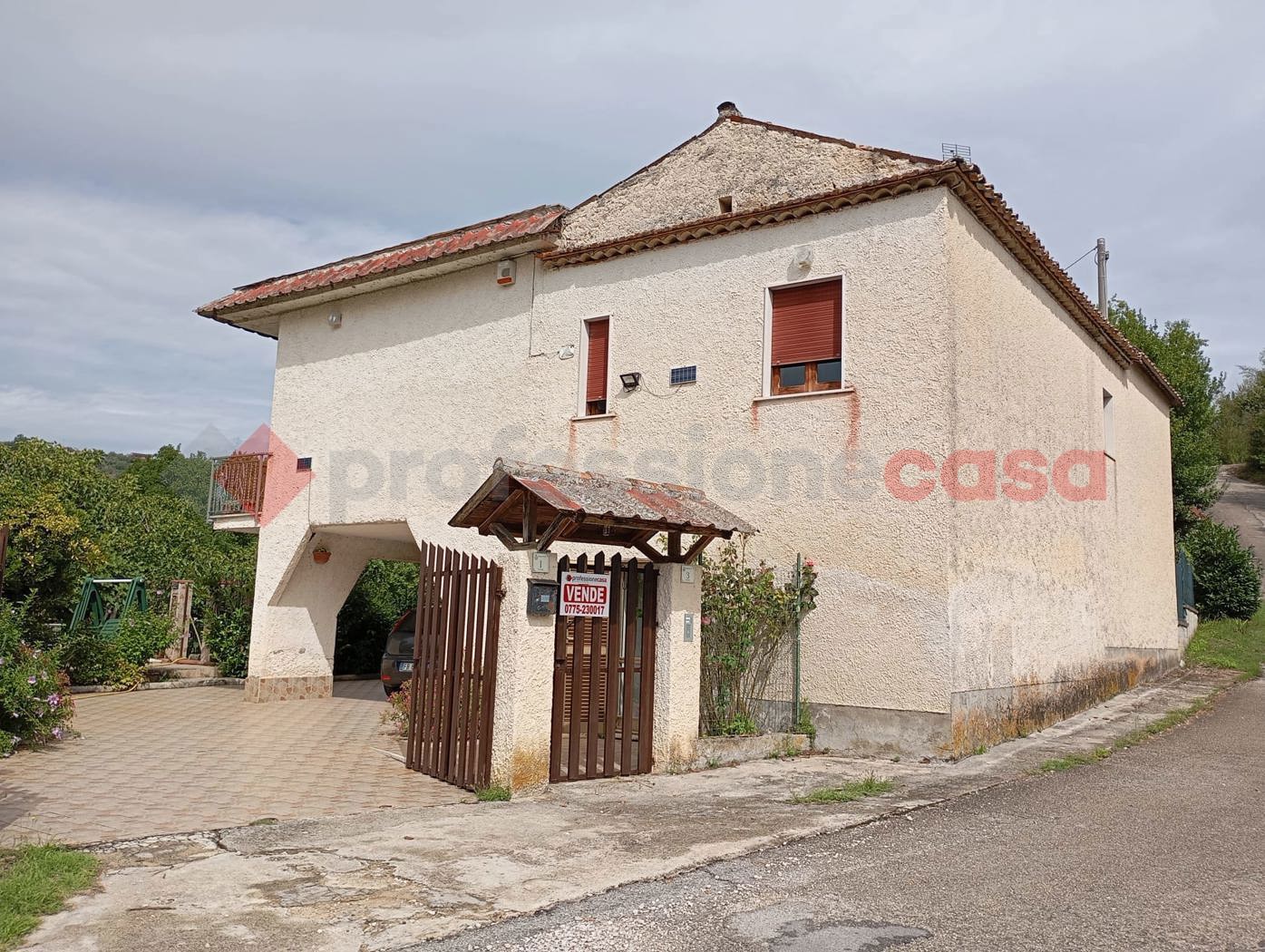 Casa indipendente con giardino a Torrice