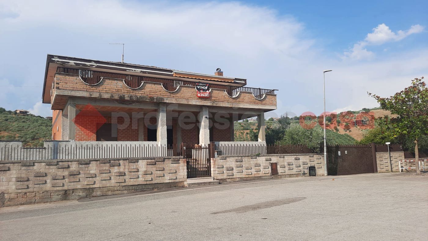 Casa indipendente con giardino a Boville Ernica