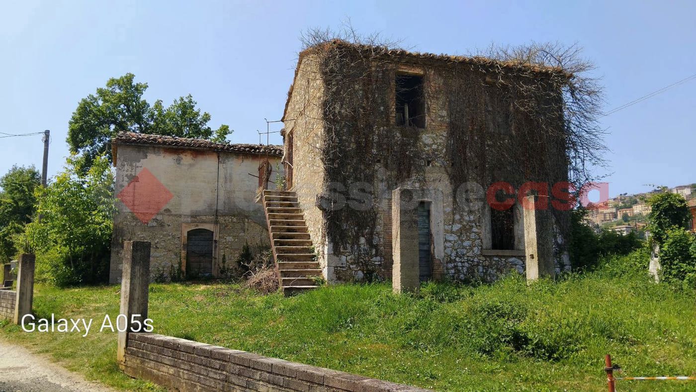 Rustico da ristrutturare a Veroli
