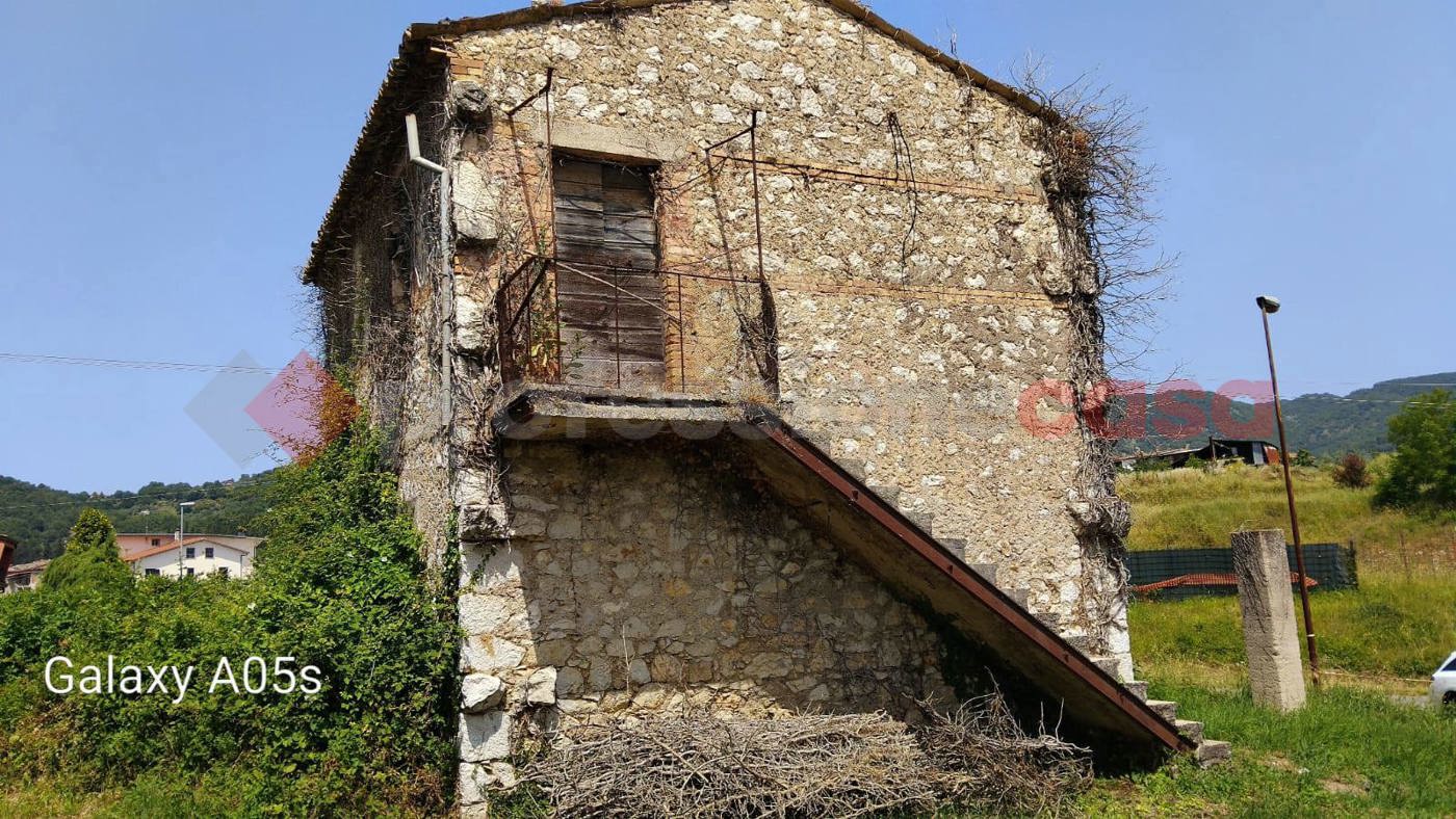 Rustico da ristrutturare a Veroli