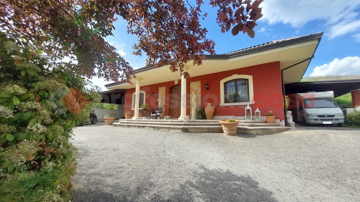 Villa in vendita a Boville Ernica