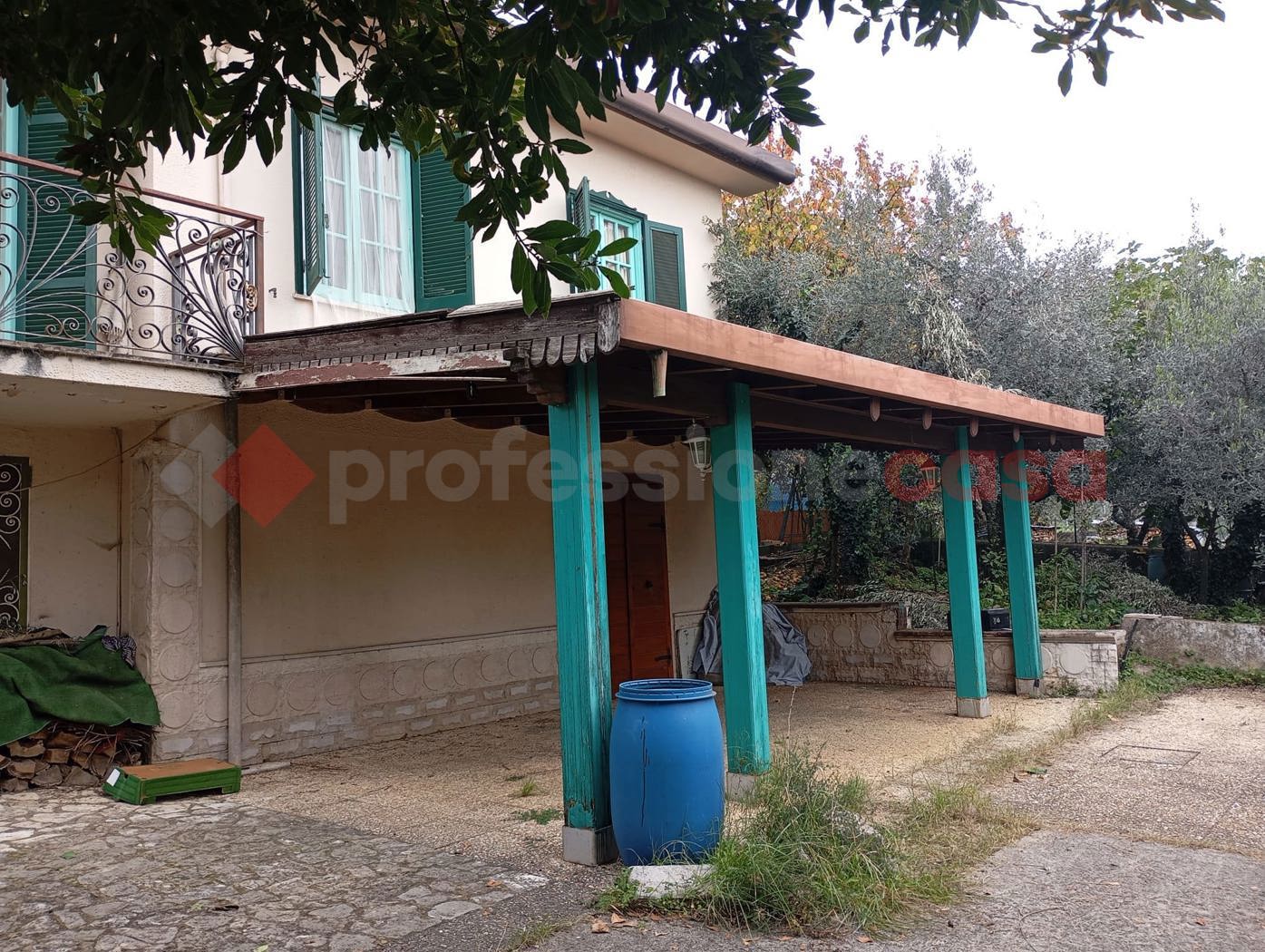 Casa indipendente con giardino a Veroli