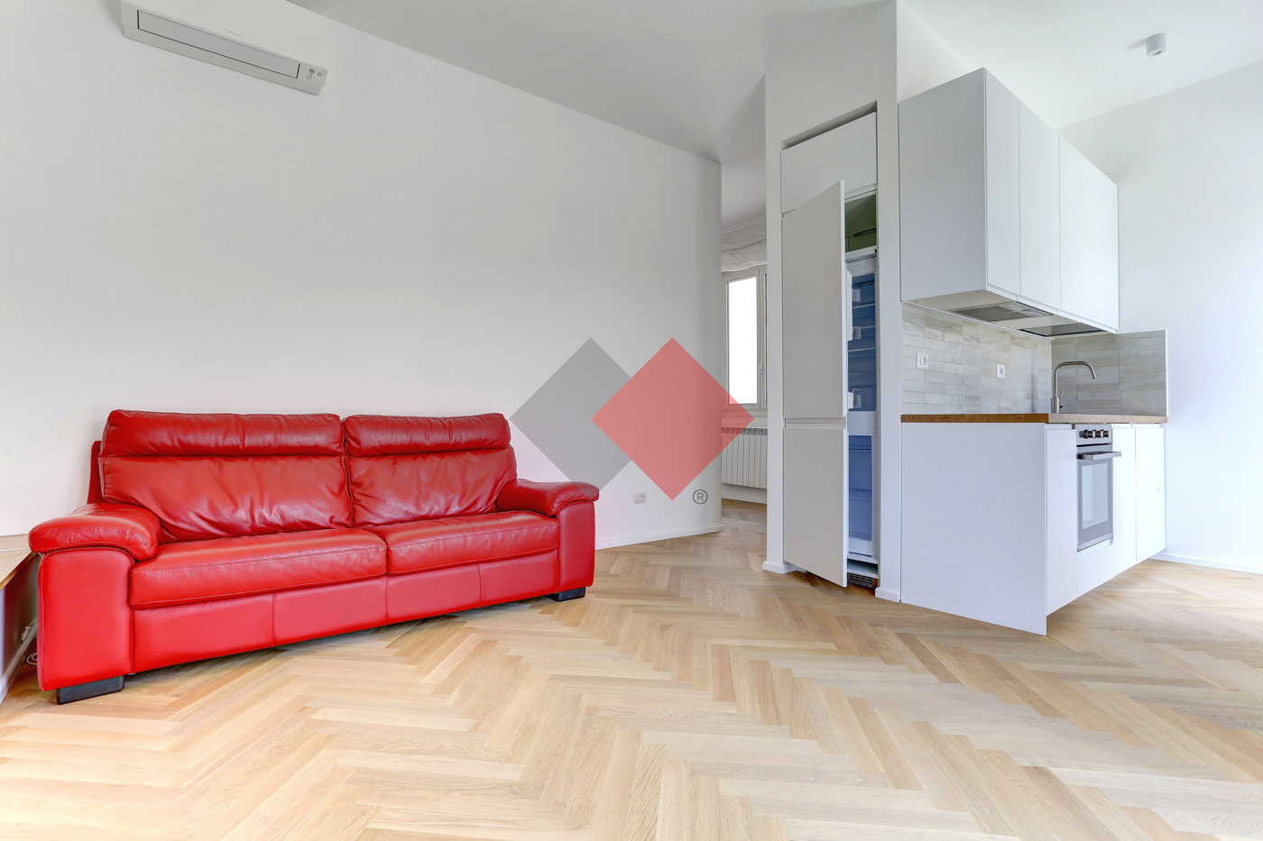 Attico arredato in affitto a Roma