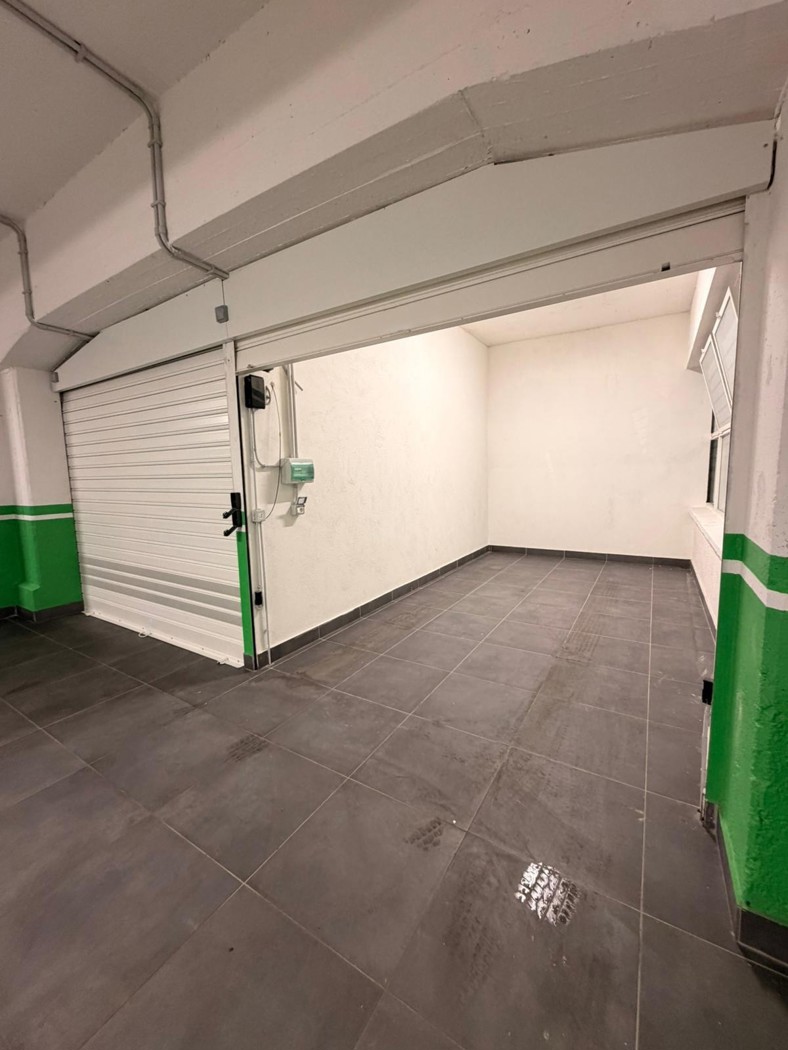 Box/Garage 17mq in affitto a Roma