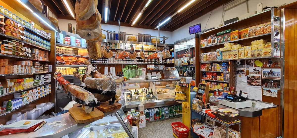 Attivit� commerciale in vendita a Roma