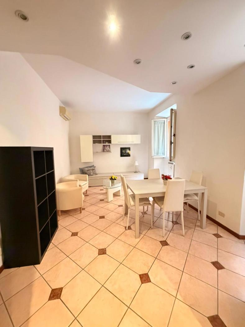 Trilocale in affitto a Roma