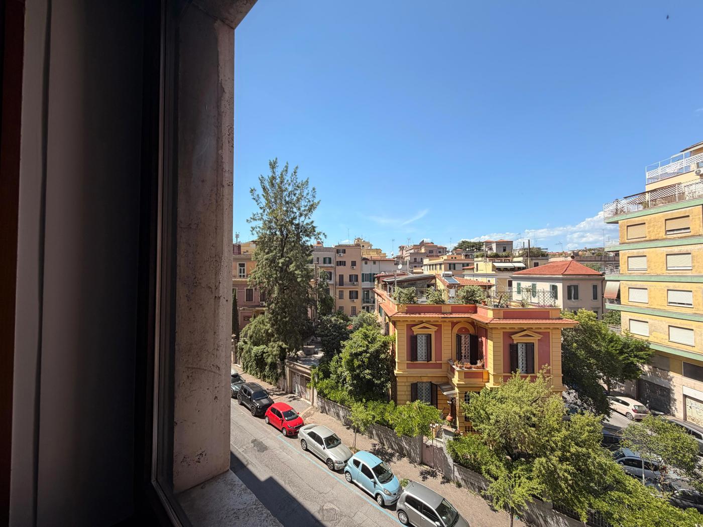 Trilocale in affitto a Roma