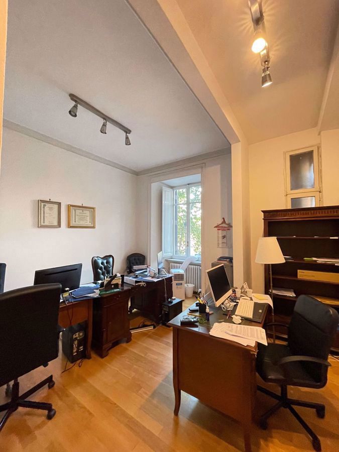 Ufficio ristrutturato a Roma