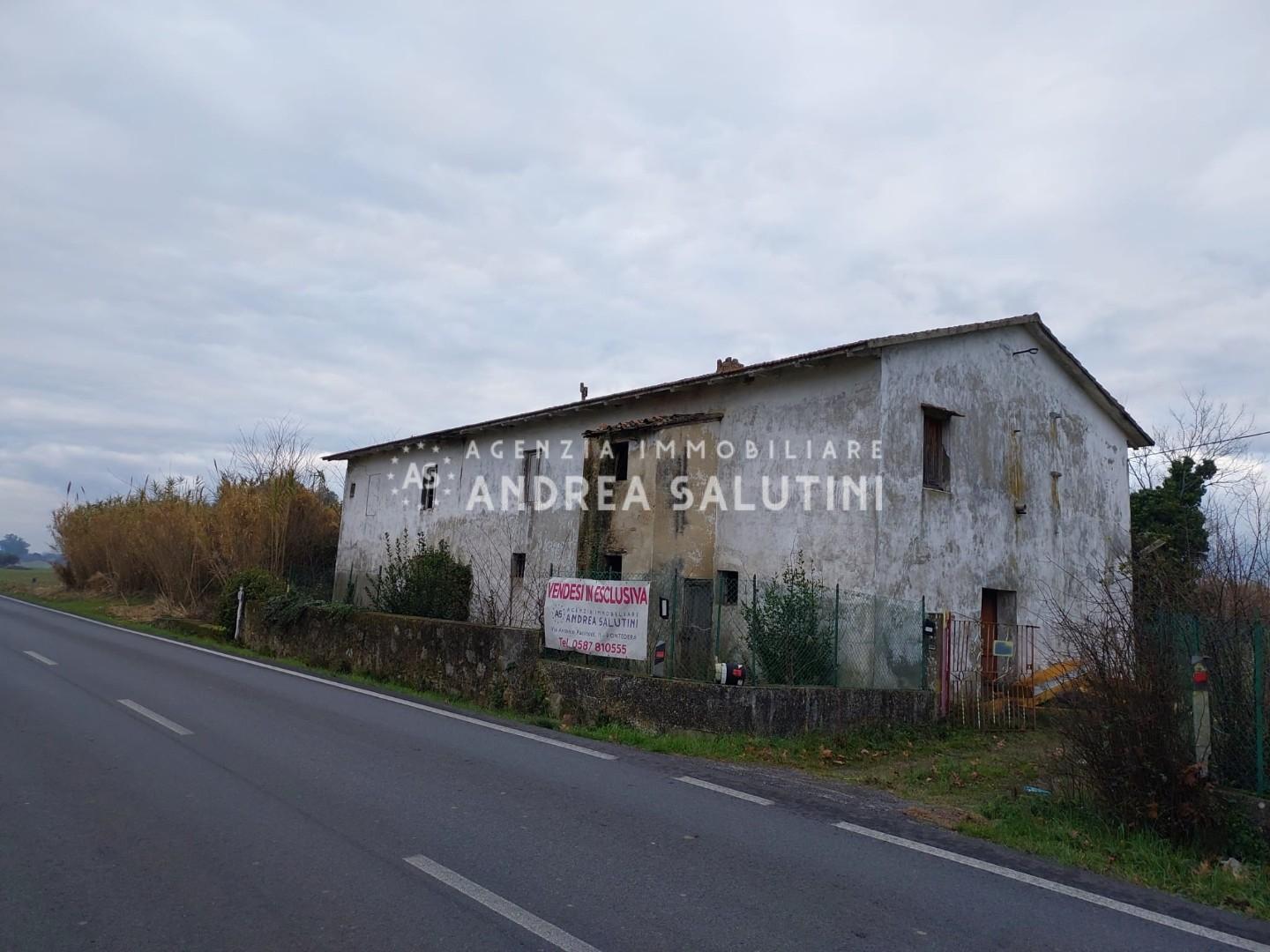 Casa indipendente con giardino, Cascina santo stefano a macerata