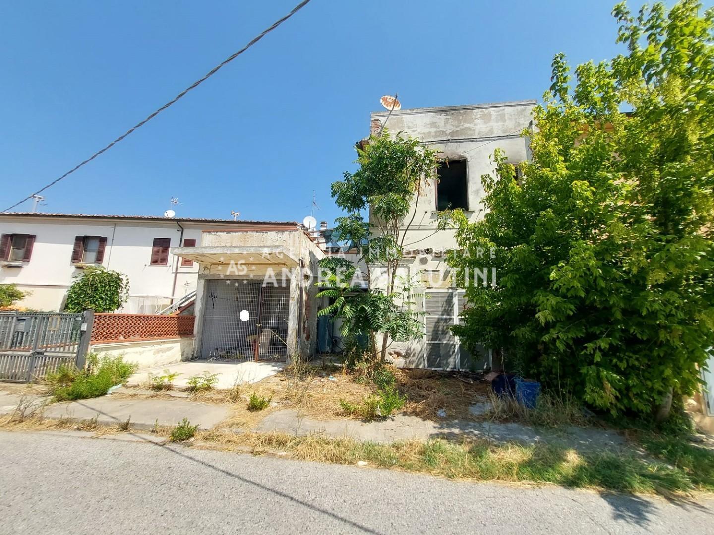 Casa indipendente da ristrutturare, Cascina san frediano a settimo