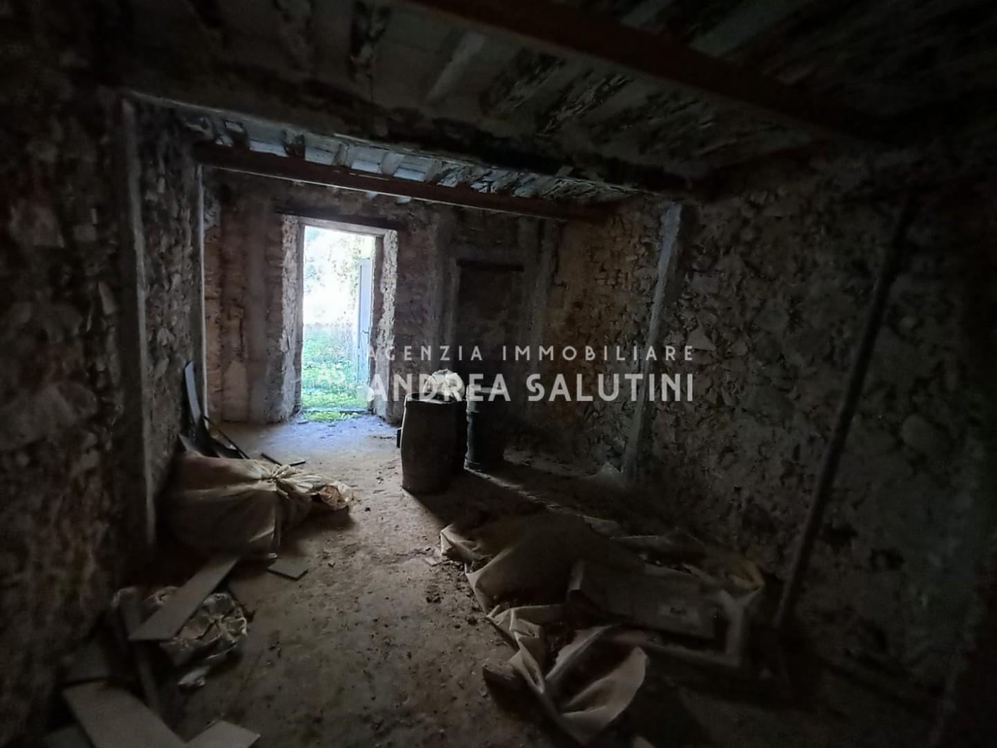 Quadrilocale con terrazzo a Buti