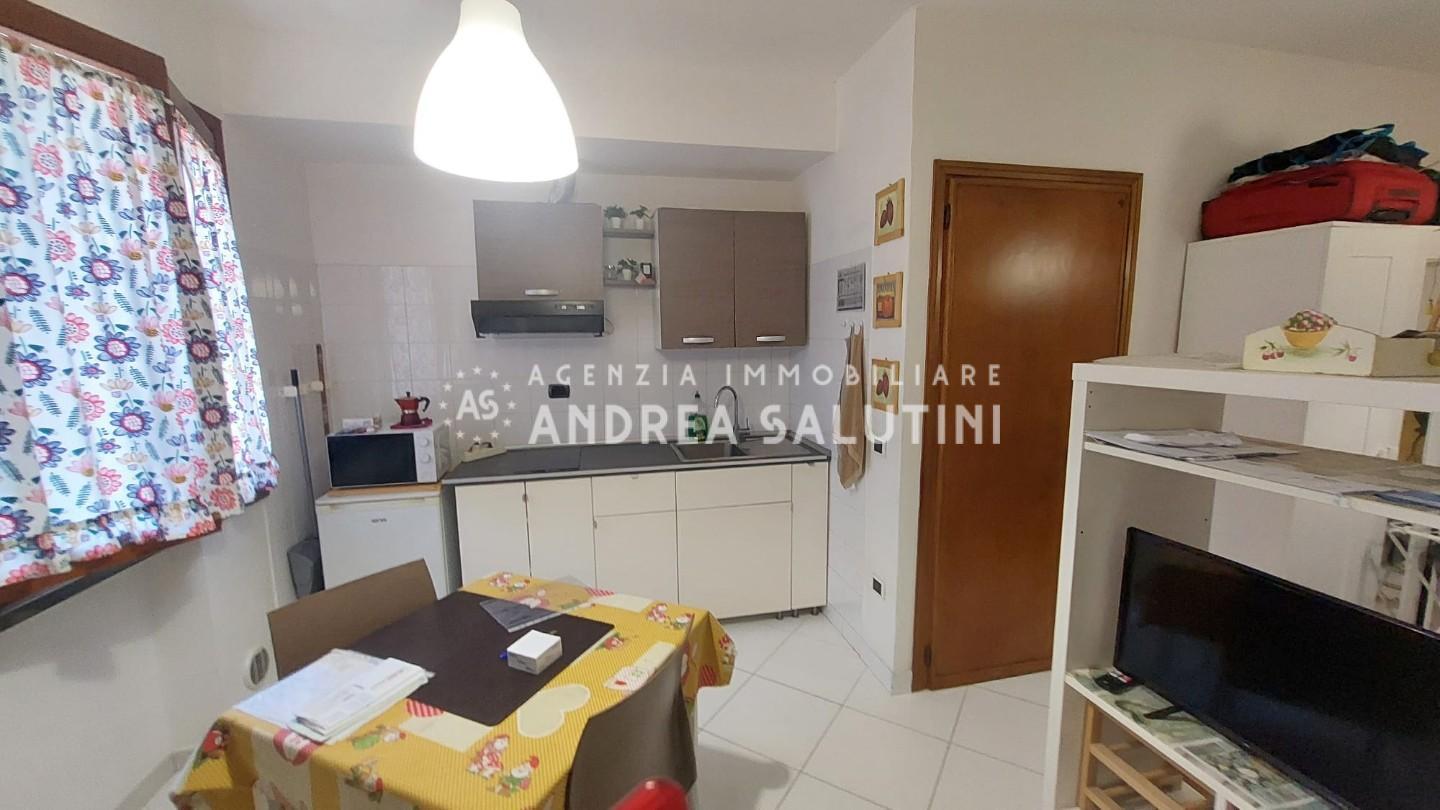 Villa con giardino, Pontedera la rotta