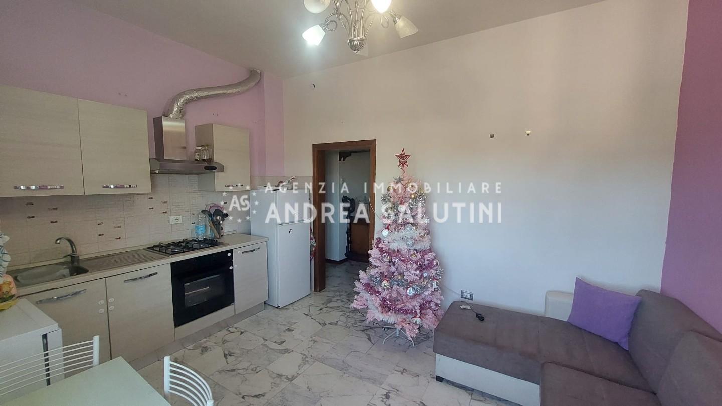 Trilocale in vendita, Pontedera villaggio piaggio