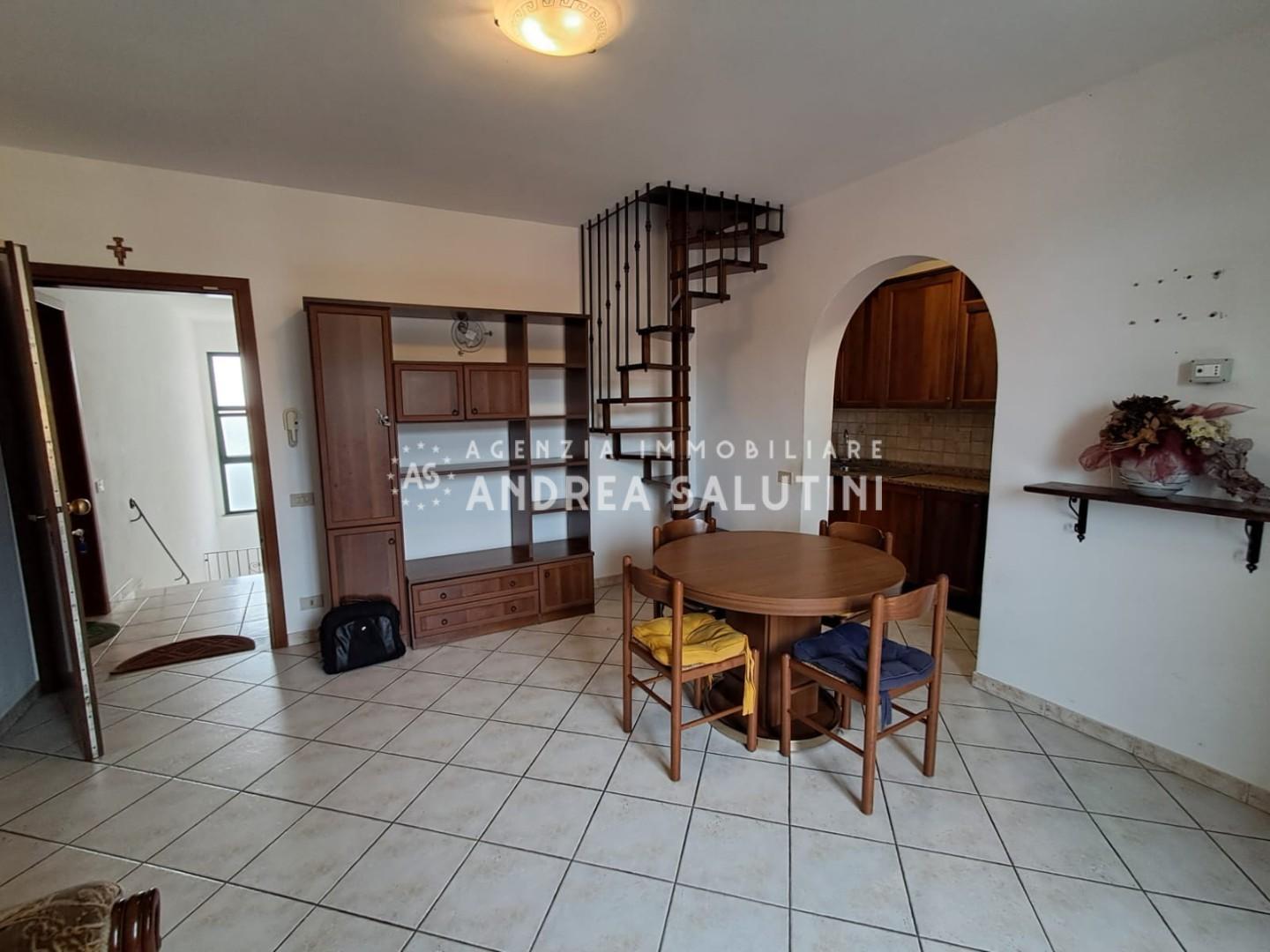 Trilocale in vendita, Buti cascine