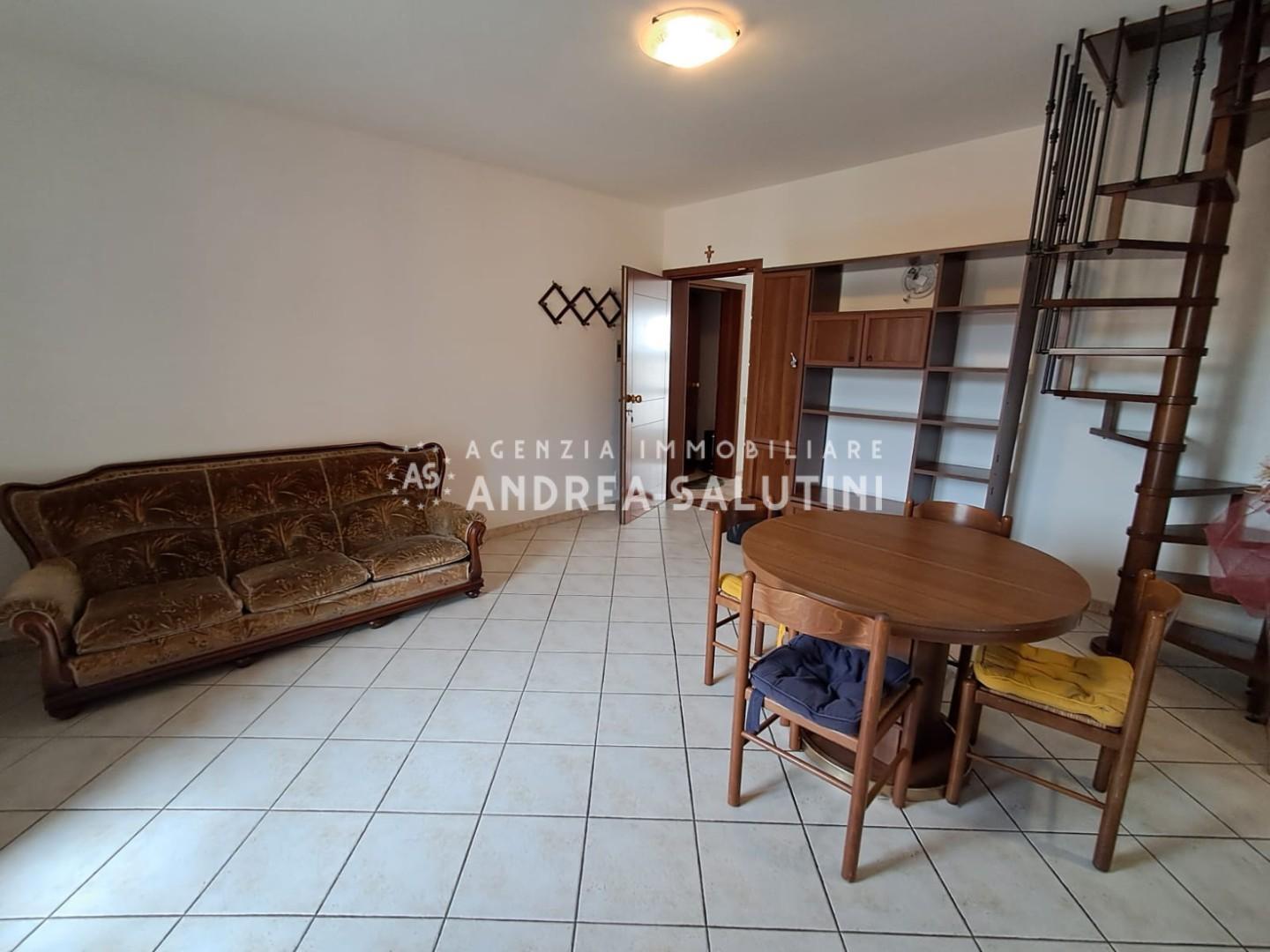 Trilocale in vendita, Buti cascine