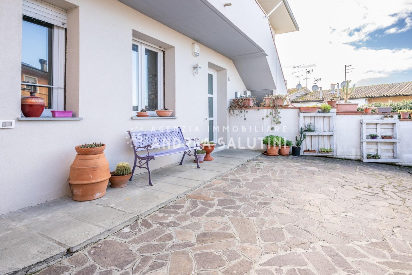 Appartamento con giardino, Pontedera i fabbri