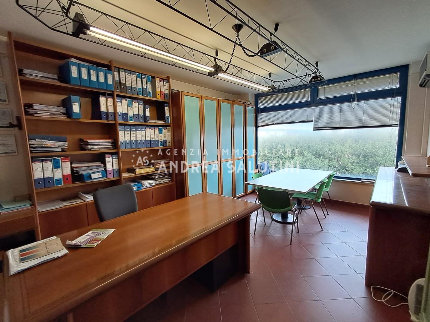 Ufficio in vendita a Bientina