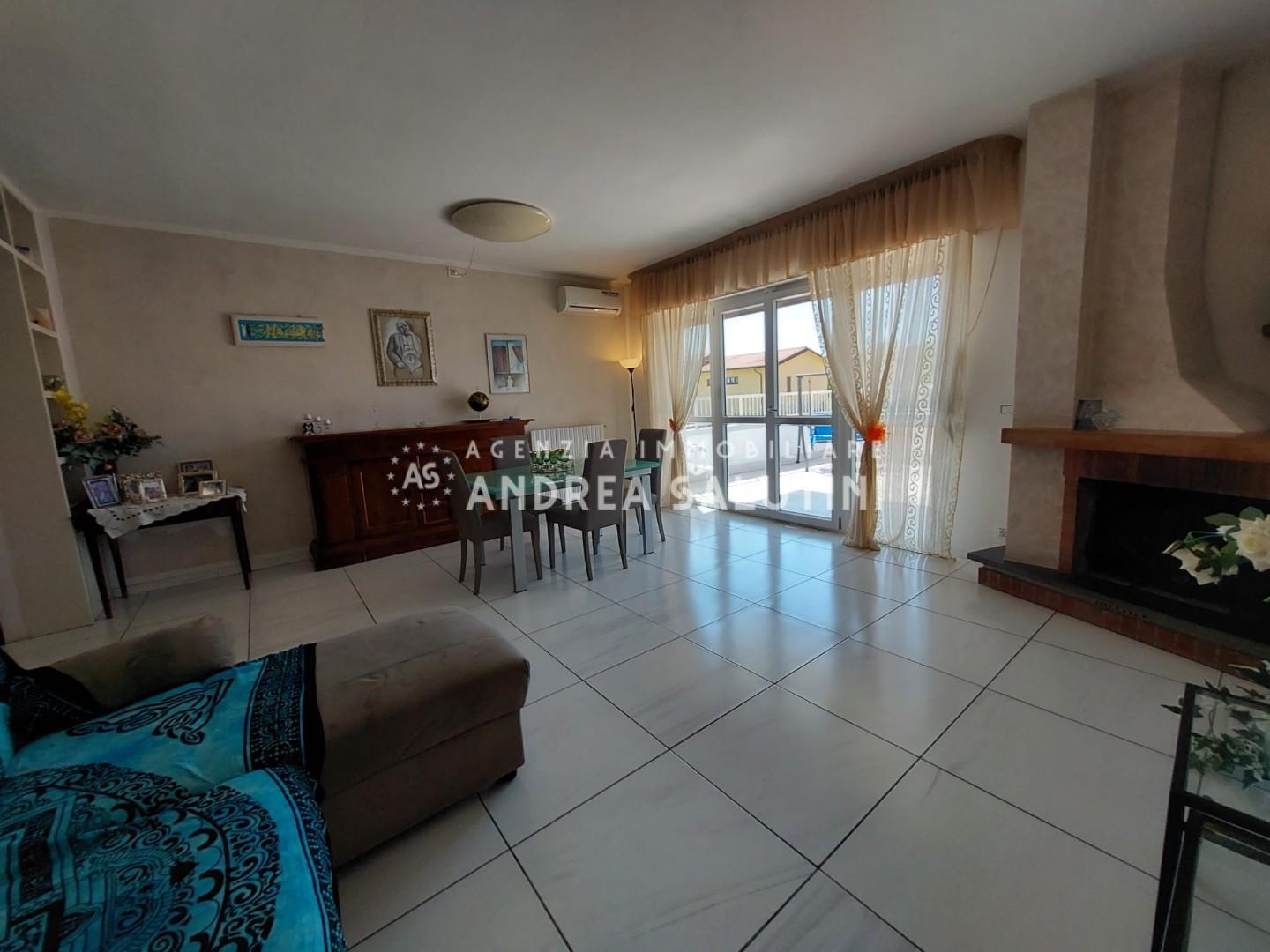 Villa con giardino, Buti cascine